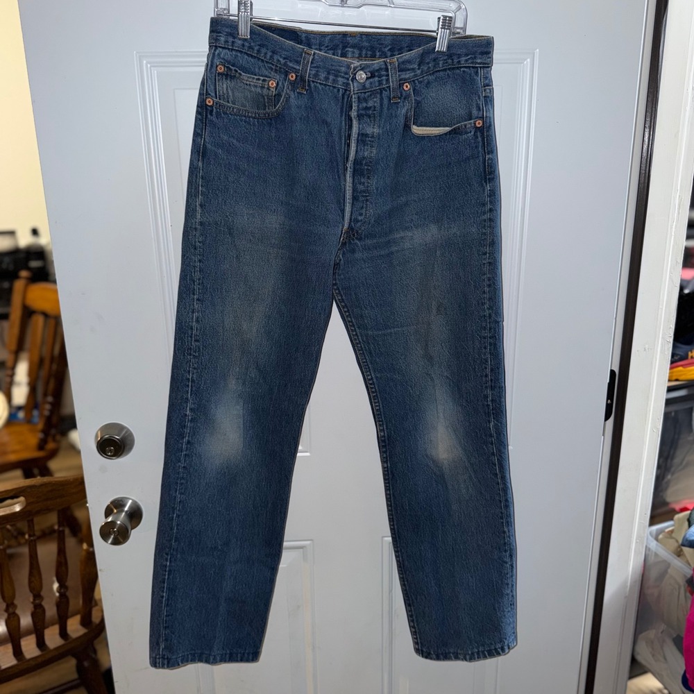 Vintage Levis 501 Mens Straight Leg Button Fly Made in USA #553 34x32